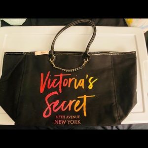 Victoria’s Secret tote bag